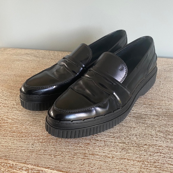 Tod's Leather Platform Penny Loafers size 39 EUC